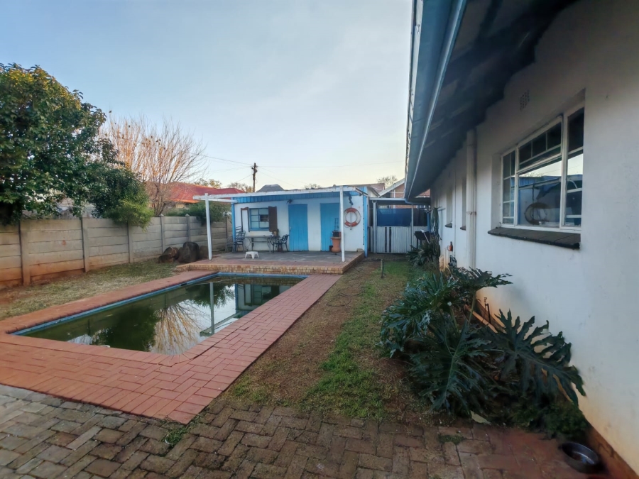 3 Bedroom Property for Sale in Vaalpark Free State